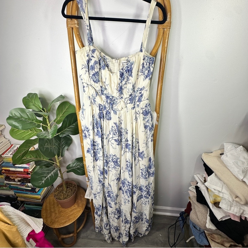 Reformation Blue and White Floral Jayde Dress sz 10 - Picture 5 of 9